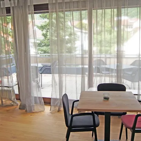 فندق Restaurant Felderbock 3*