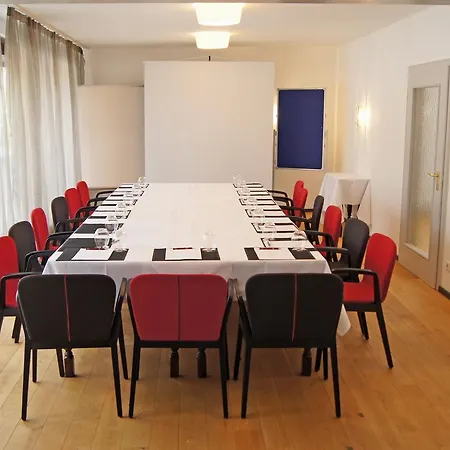 Restaurant Felderbock فندق 3*