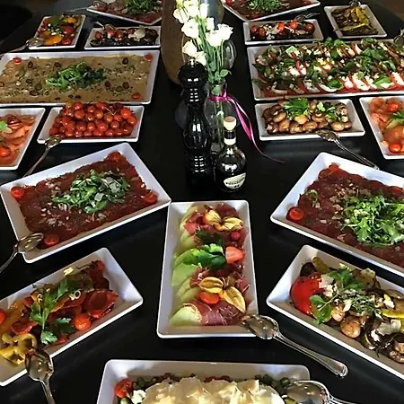 Ξενοδοχείο Restaurant Felderbock 3*